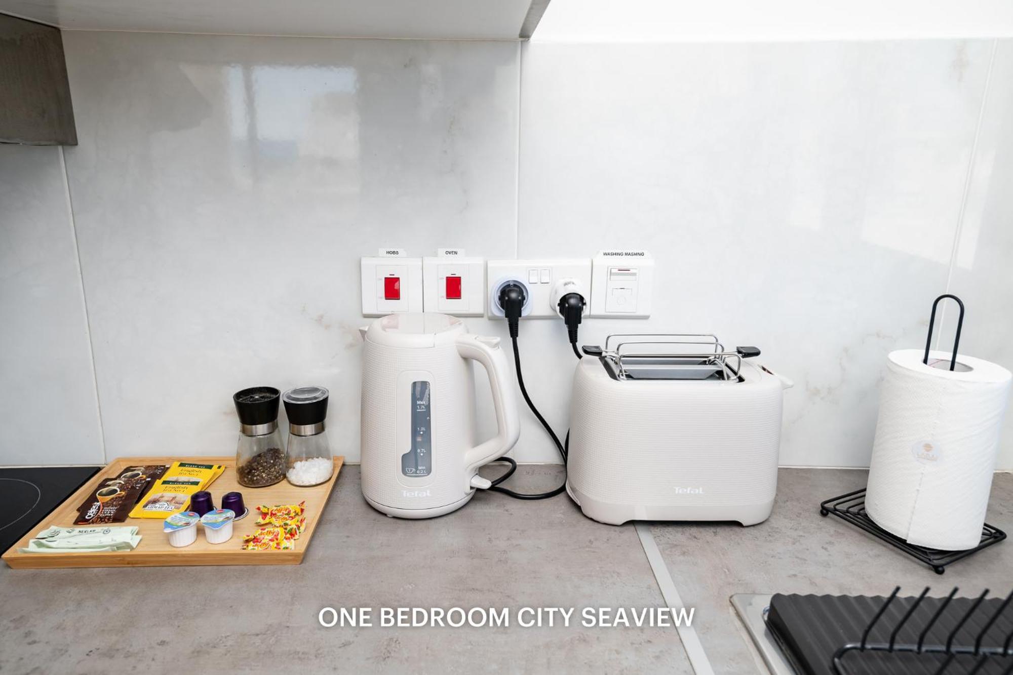 Lazuli Seaview Apartments 2Bdr ラルナカ エクステリア 写真